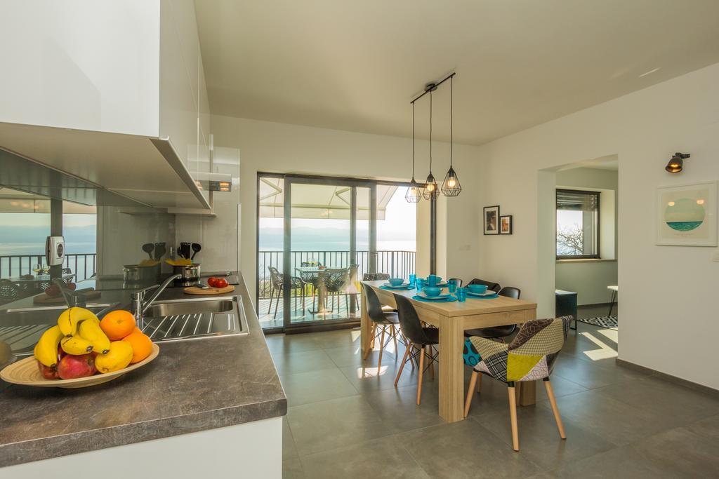 Villa Manus - Boutique Apartments Lovran Bagian luar foto
