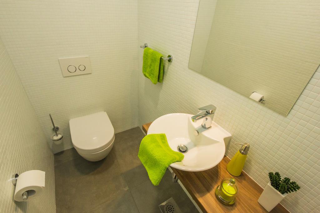 Villa Manus - Boutique Apartments Lovran Bagian luar foto