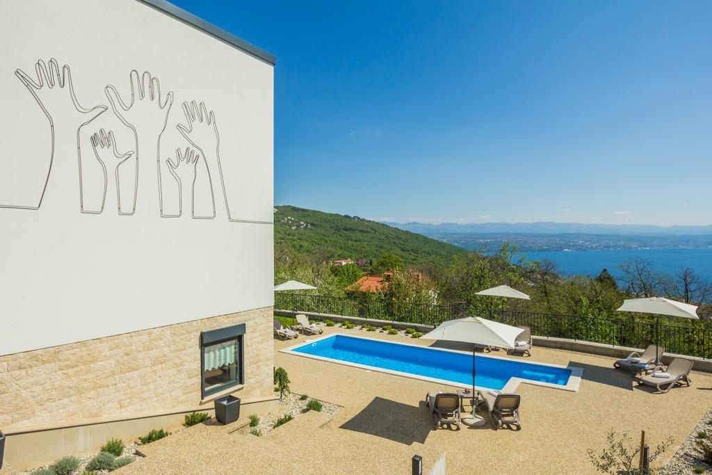 Villa Manus - Boutique Apartments Lovran Bagian luar foto