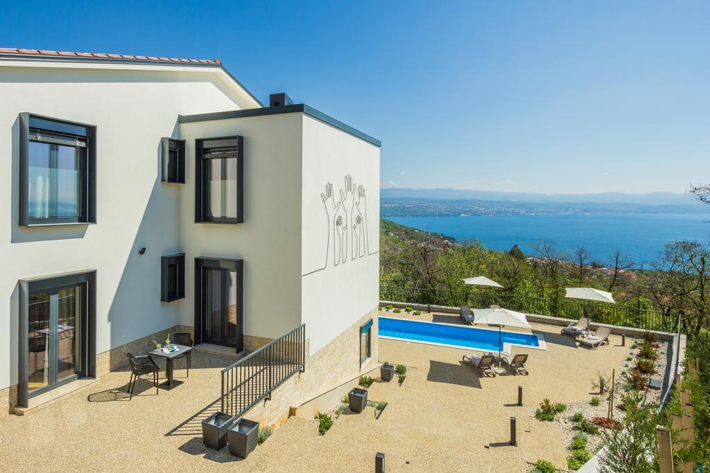 Villa Manus - Boutique Apartments Lovran Bagian luar foto